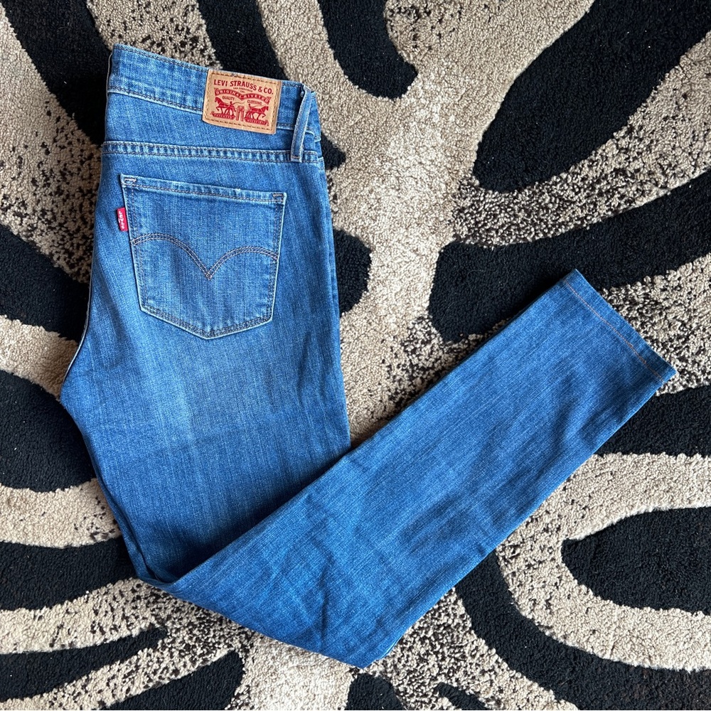 Levi’s Low Rise Cropped Skinny 711 - Picture 5 of 8